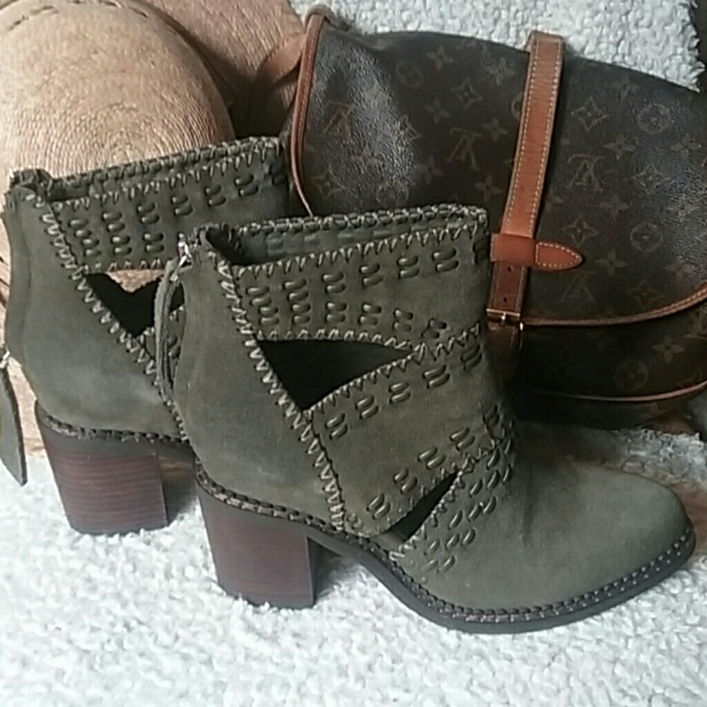 Brand new Sbicca boots